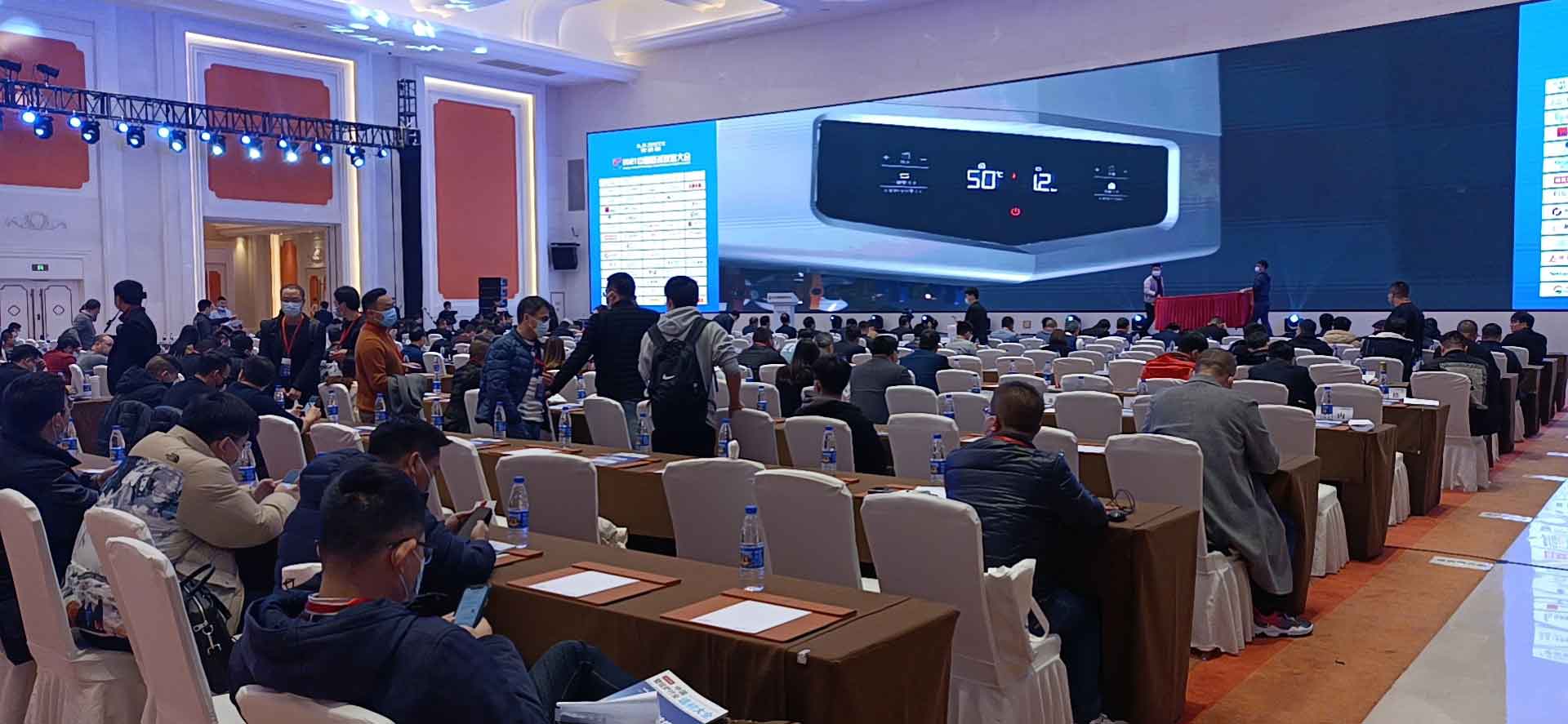 2021舒適家居大會參展商陸續(xù)進(jìn)入會場 2021舒適家居大會參展商陸續(xù)進(jìn)入會場